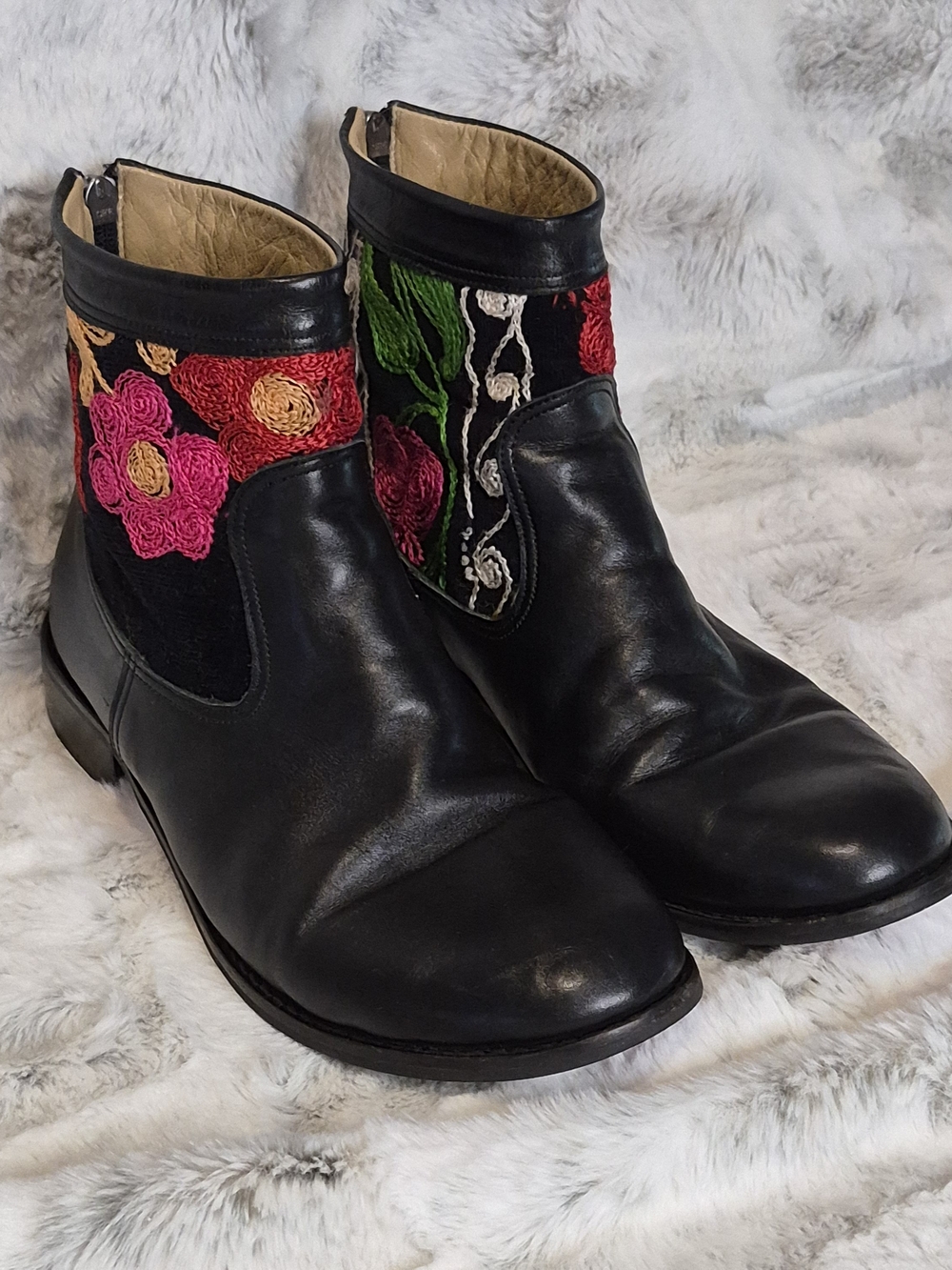 BeMyBoots Handmade Suzani Embroidered Black Leather Ankle Boots - Rare Boho